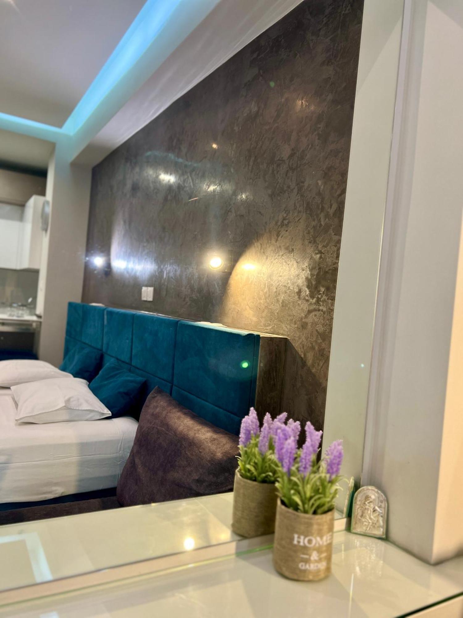 Emerald Lux Apartment Atenas Exterior foto